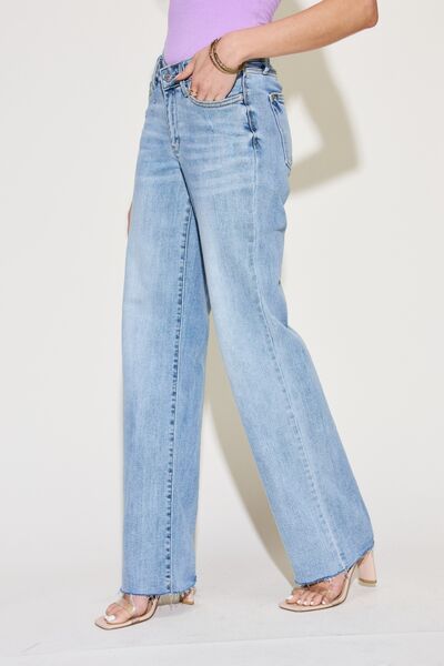 Judy Blue V Front Straight Jeans